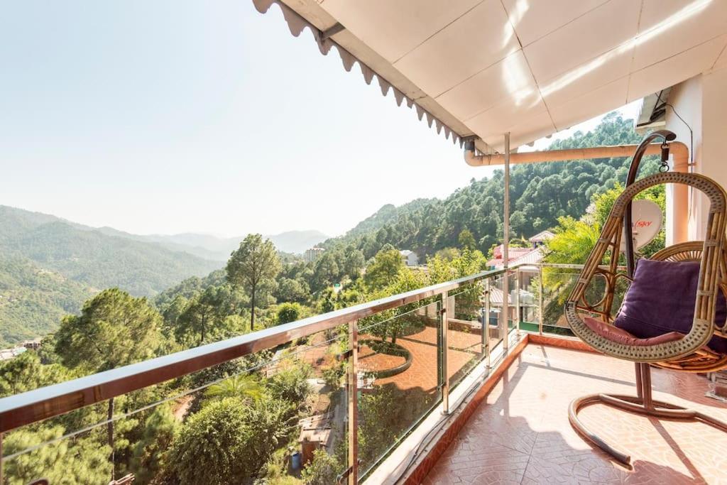 Kasauli Edge Apt With Balcony מראה חיצוני תמונה