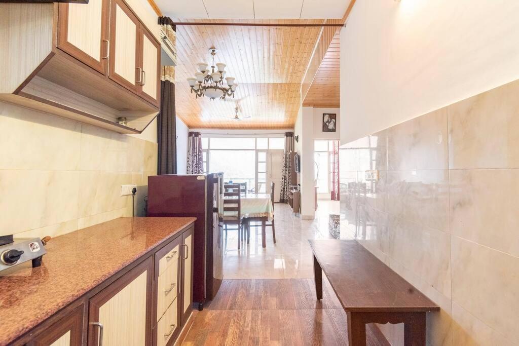Kasauli Edge Apt With Balcony מראה חיצוני תמונה