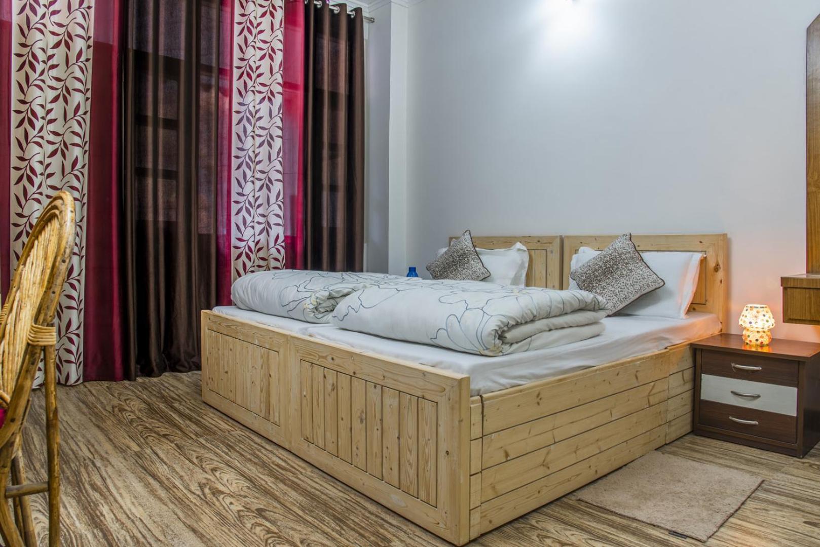 Kasauli Edge Apt With Balcony מראה חיצוני תמונה